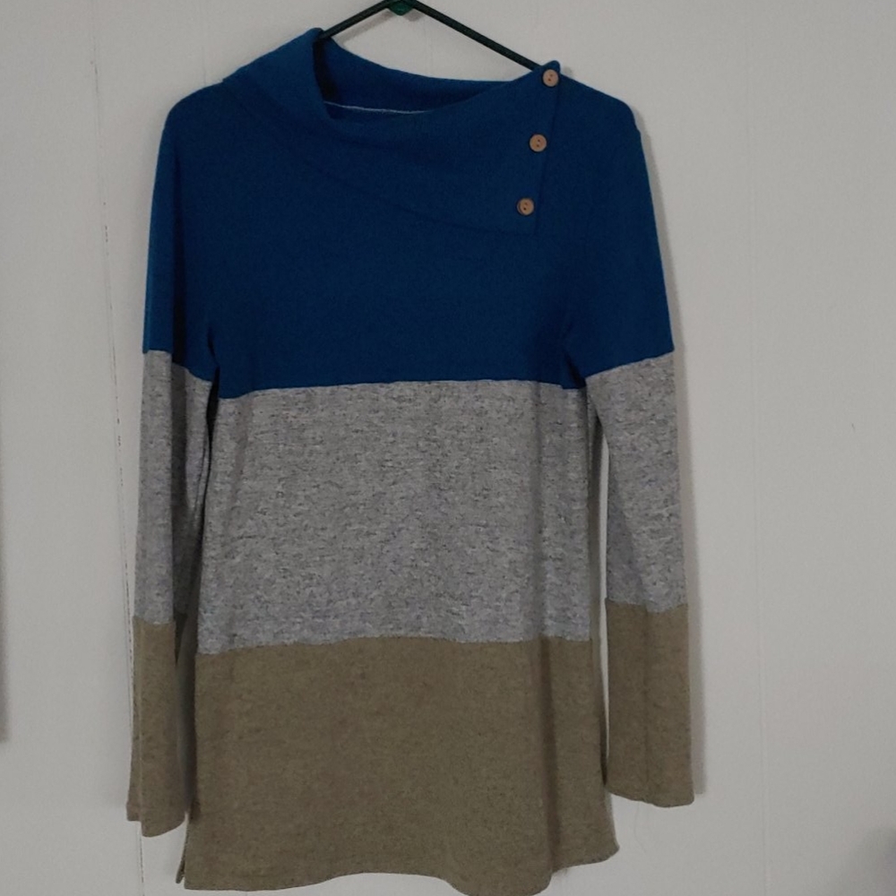 Very pretty sweater